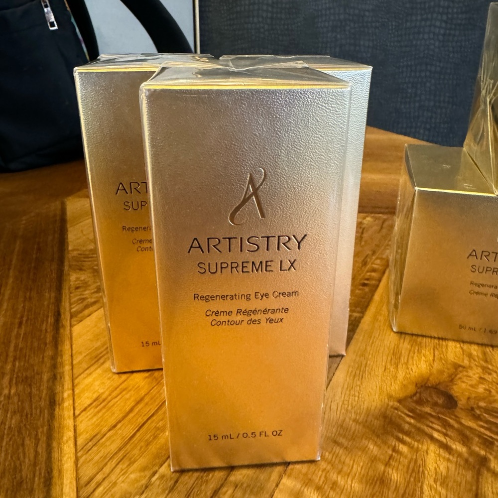 Artistry Rejuvenating Eye Cream